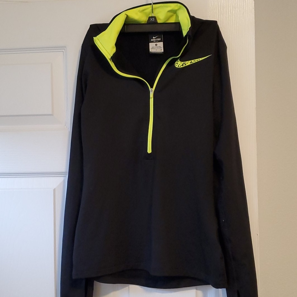 Nike dri-fit pullover